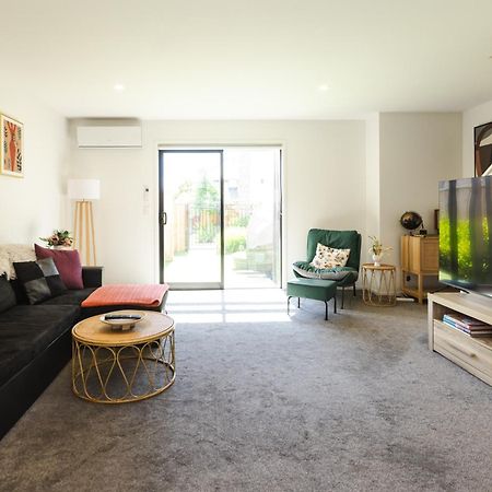Modern 2 Bedroom By Hagley Park Christchurch Exterior photo