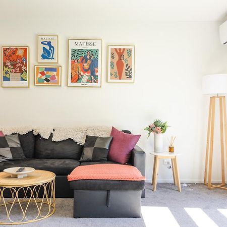 Modern 2 Bedroom By Hagley Park Christchurch Exterior photo