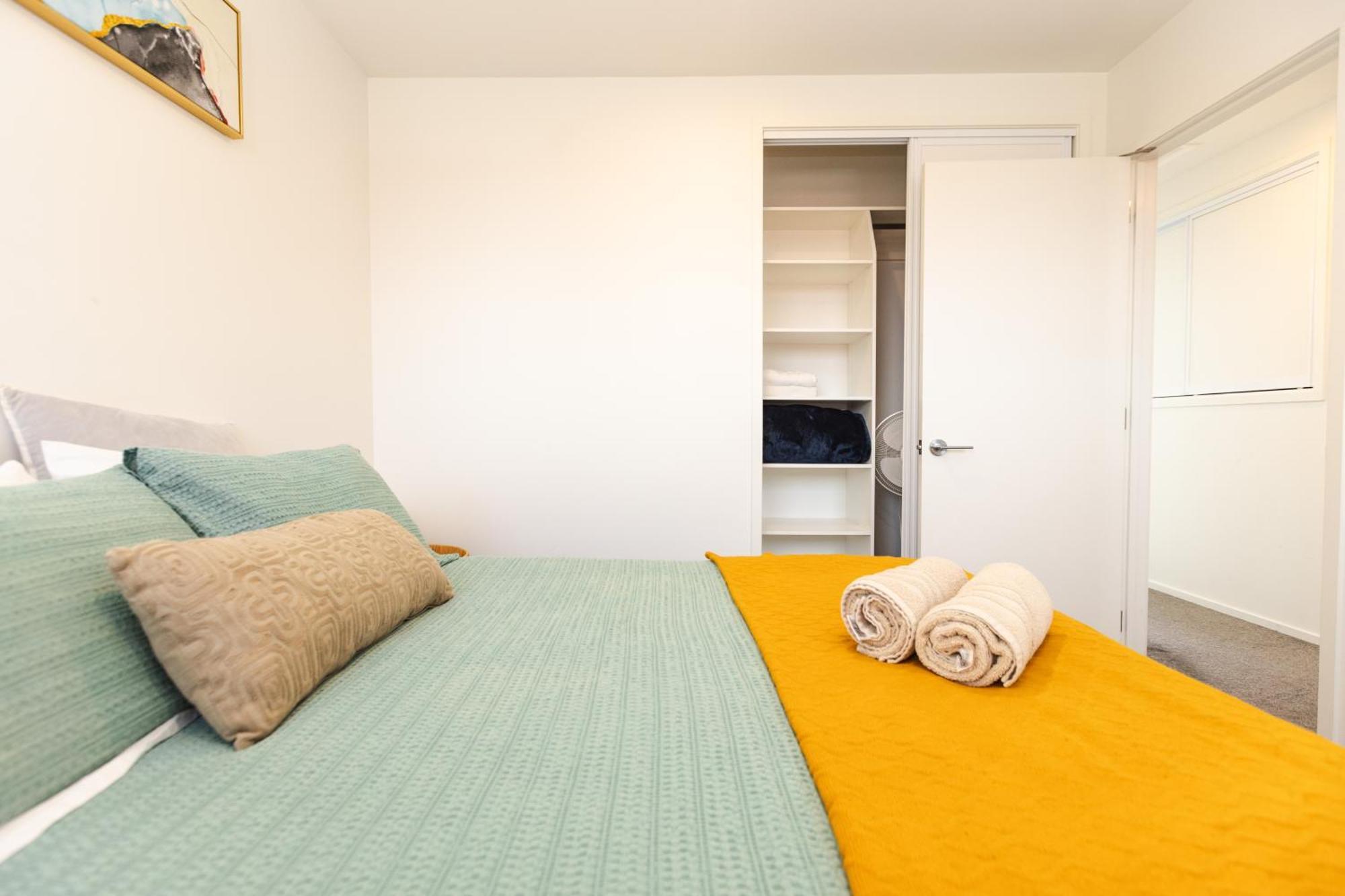 Modern 2 Bedroom By Hagley Park Christchurch Exterior photo